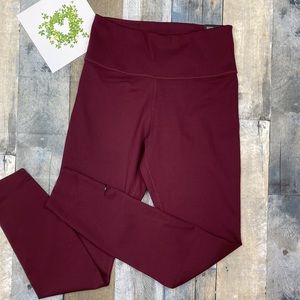 NWT The Nike One Luxe Tight Fit Leggings - 7/8 Length - Size Small